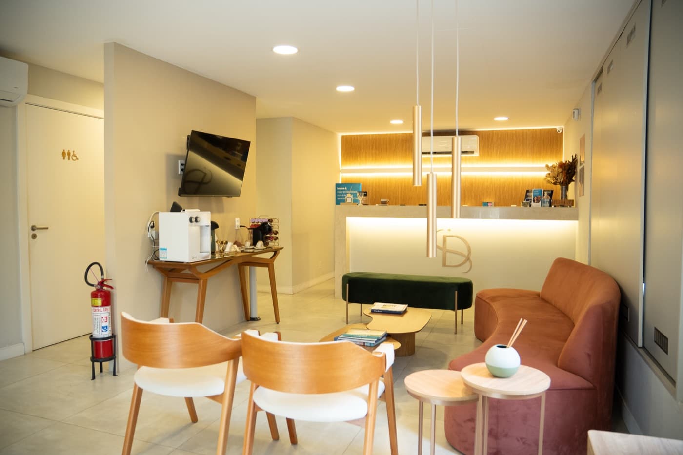 Recepção da Dream Smile com logo e ambiente acolhedor